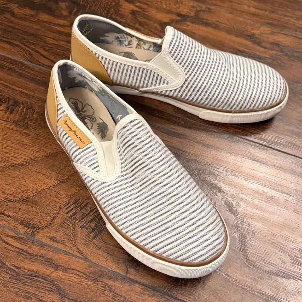 Tommy Bahama Womens’ Canvas Sailor Style Slip On 7.5 NIB Wide Width (SB1)
